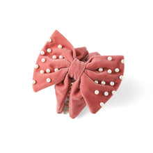 Load image into Gallery viewer, Nollia Thick Velvet Hair Claw Clip with Pearls