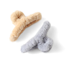 Load image into Gallery viewer, Nollia 2pc Faux Fur Claw Hair Clip Set