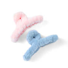 Load image into Gallery viewer, Nollia 2pc Faux Fur Claw Hair Clip Set