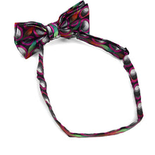 Load image into Gallery viewer, Laurant Bennet Circle Pattern Banded Bow Tie & Matching Hanky Pocket Round Set