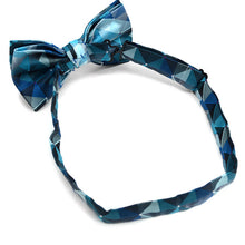 Load image into Gallery viewer, Laurant Bennet Abstract Pattern Banded Bow Tie & Matching Hanky Pocket Round Set