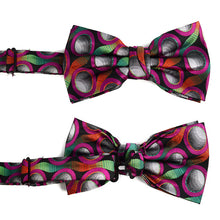 Load image into Gallery viewer, Laurant Bennet Circle Pattern Banded Bow Tie & Matching Hanky Pocket Round Set