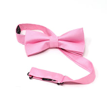 Load image into Gallery viewer, Laurant Bennet Poly Woven Banded Bow Tie & Hanky Set