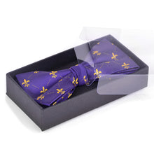 Load image into Gallery viewer, Men's Fleur-de-lis Banded Bow Tie