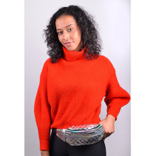 Load image into Gallery viewer, Nollia Ladies Quilted Sling Bag - Trendy Metallic Finish