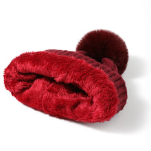 Load image into Gallery viewer, Nollia Ladies Winter Cable Knit Cap with Fleece Lining – Warm & Stylish