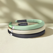 Load image into Gallery viewer, Nollia Ladies Satin Pearl Headband