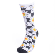 Load image into Gallery viewer, Men's Checker Daisy Ribbed Socks