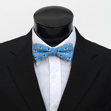 Load image into Gallery viewer, Men's Blue Bee Banded Bow Tie