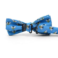 Load image into Gallery viewer, Men's Blue Bee Banded Bow Tie
