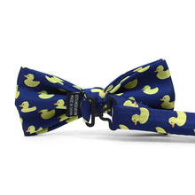 Load image into Gallery viewer, Men's Blue Duck Banded Bow Tie