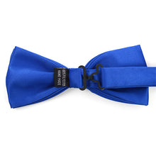 Load image into Gallery viewer, Umo Lorenzo Big &amp; Tall Poly Satin Bow Tie &amp; Hanky Set – 17 Colors
