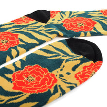 Load image into Gallery viewer, Parquet Men’s Floral Design Novelty Crew Socks – Teal, Gold &amp; Red
