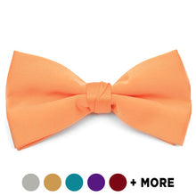 Load image into Gallery viewer, Umo Lorenzo Men's 2.5" Poly Satin Clip-On Bow Tie – 38 Color Options
