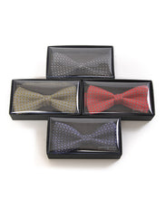 Load image into Gallery viewer, Silk Diamond Pattern Banded Bow Tie – Printed Twill, Boxed
