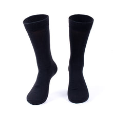 Load image into Gallery viewer, Vincent Di Mani Men’s 12-Pair Solid Black Polyester Dress Socks
