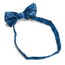 Load image into Gallery viewer, Laurant Bennet Diamond Pattern Banded Bow Tie &amp; Matching Hanky Pocket Round Set
