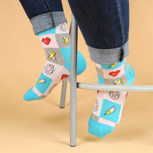 Load image into Gallery viewer, Parquet Health Care Heroes – Nurse Piggy Ultra Premium Socks (Unisex)
