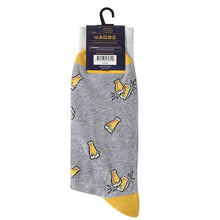 Load image into Gallery viewer, Parquet Men’s Frothy Beer Novelty Crew Socks – Gray
