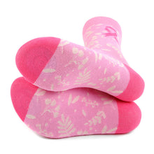 Load image into Gallery viewer, Parquet Women’s Light Pink Leaf Pattern Breast Cancer Awareness Crew Socks
