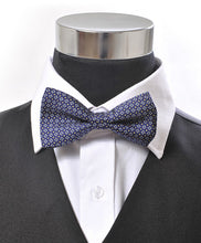 Load image into Gallery viewer, Silk Diamond Pattern Banded Bow Tie – Printed Twill, Boxed
